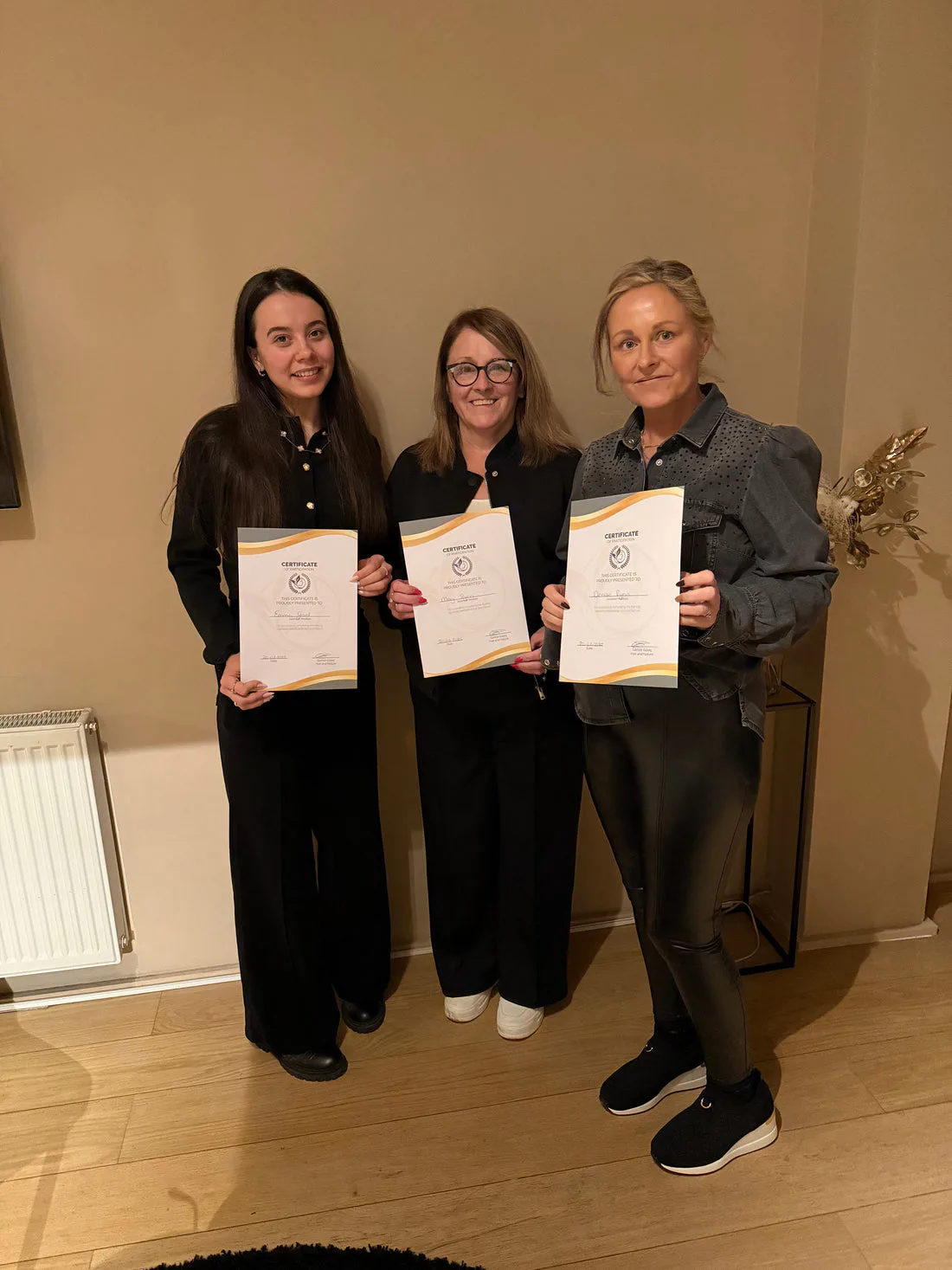 Entrega de certificaciones de Hair & Nature Headspa Academy